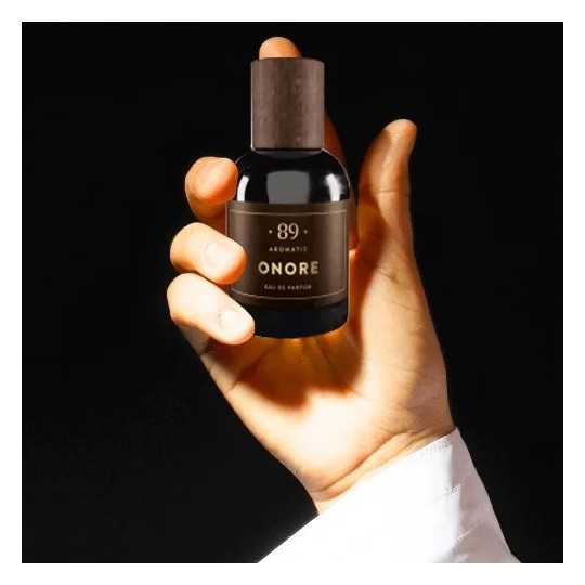 Onore Eau de Parfum dla Mężczyzn – Elegancja, Siła i Wyrafinowanie w Jednym Zapachu
